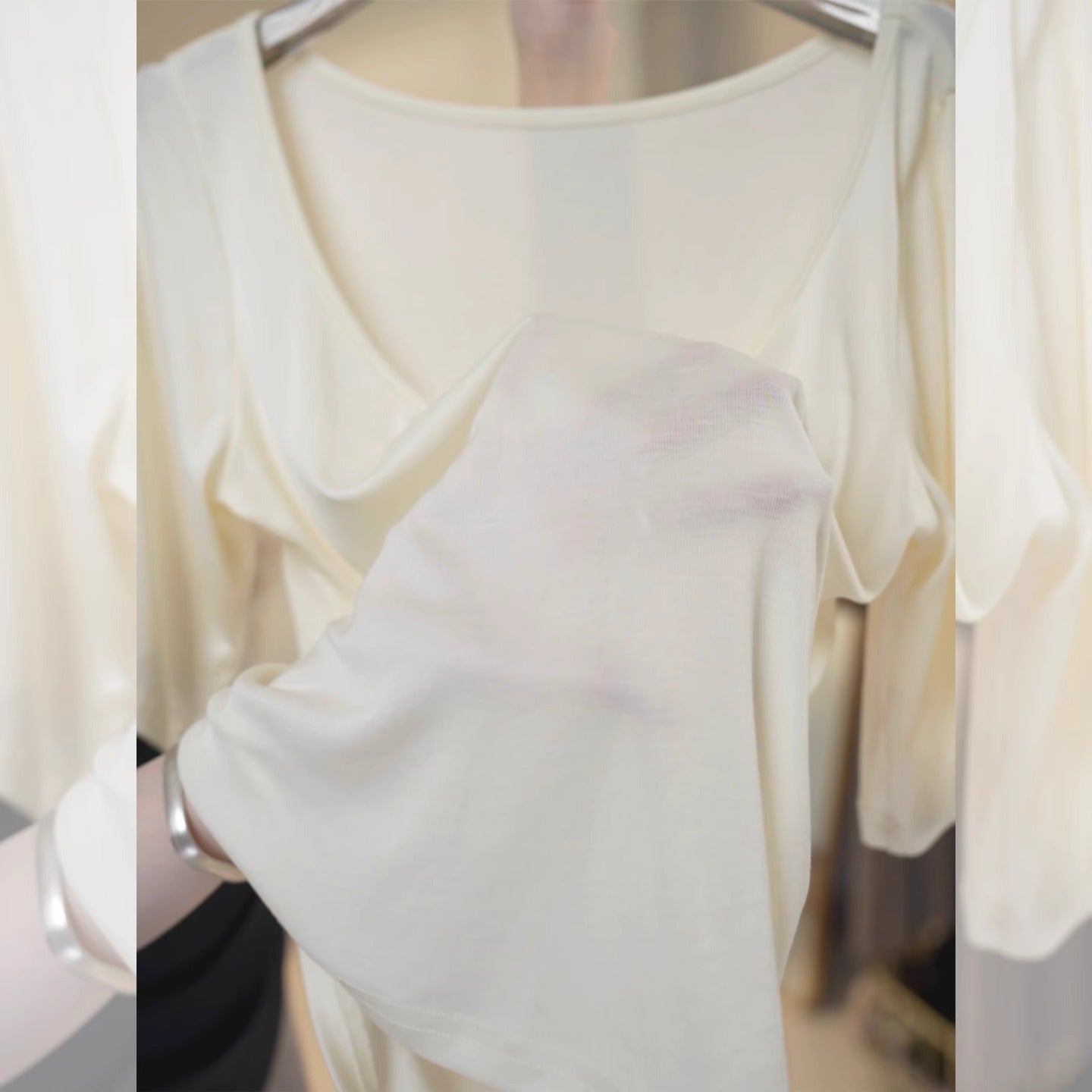 AVEN Essential Fitted Top
