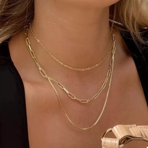 Minimalist Gold Cross Necklace Women AVEN Cruz Pendant Gold