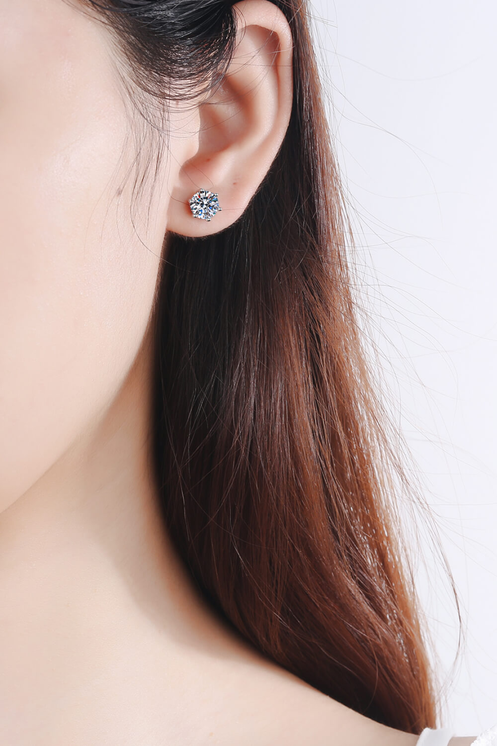  AVEN Lumière Solitaire Stud Earrings Moissanite Gold